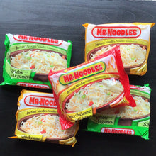 Charger l'image dans la galerie, MR NOODLES - NOUILLES INSTANTANEE - POULET ÉPICÉE - SAC - 85g
