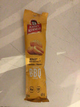 Charger l'image dans la galerie, KRISPY KERNELS - ARACHIDES - BBQ - 60g
